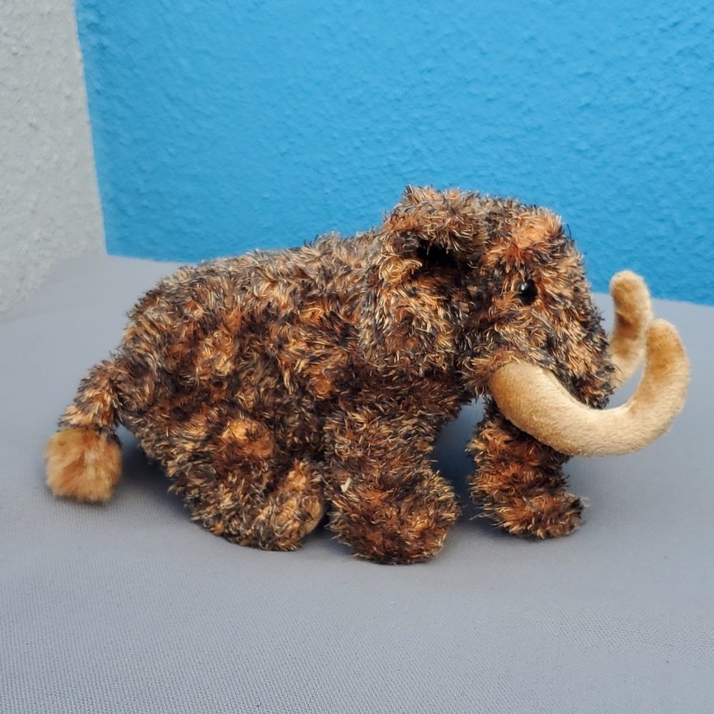 TY 2001 Giganto Mammoth Beanie Baby